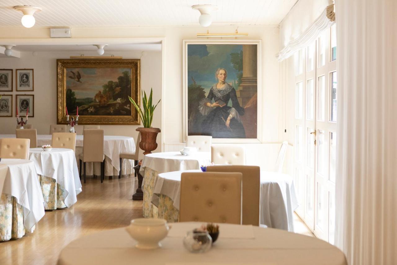 Hotel Due Mori Читадела Екстериор снимка